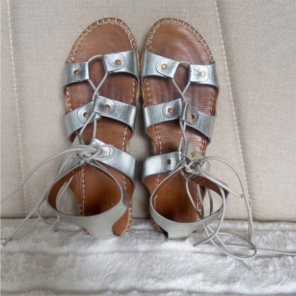 CHARLOTTE STONE Silver Metallic Leather Joni Gladiator Espadrille Sandals Sz 10 - Picture 11 of 16